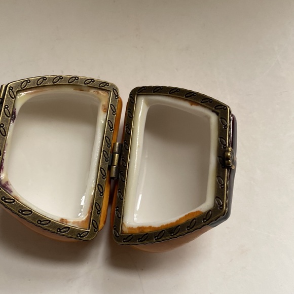 Mini trinket box. Purse shape - Picture 3 of 6